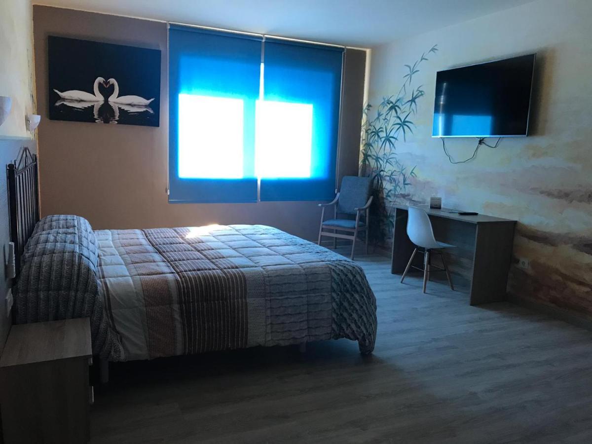 Hospedaje Y Hotel O Camino O Barco de Valdeorras Eksteriør bilde