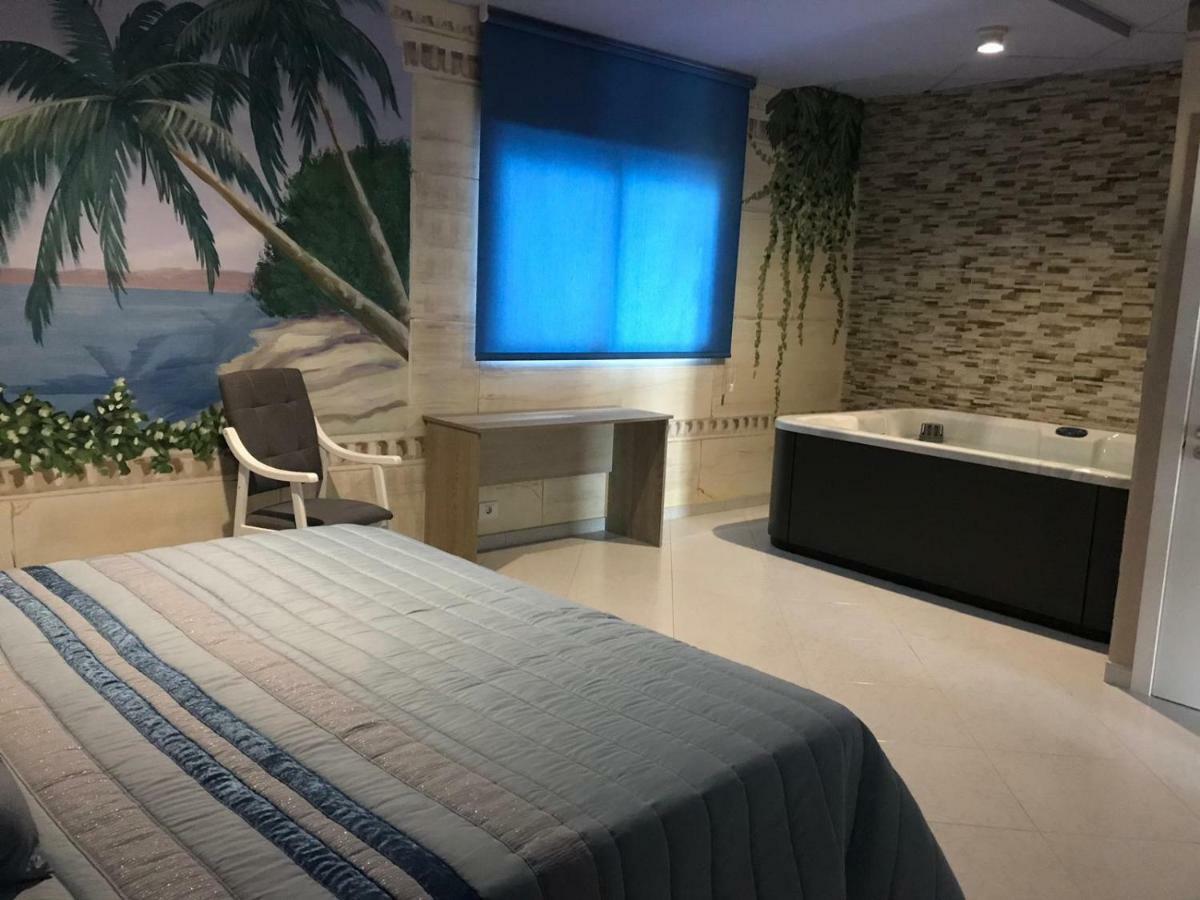 Hospedaje Y Hotel O Camino O Barco de Valdeorras Eksteriør bilde